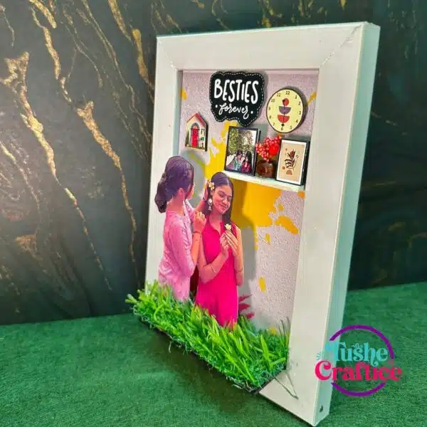 Custom friendship photo frame with two girls and mini props